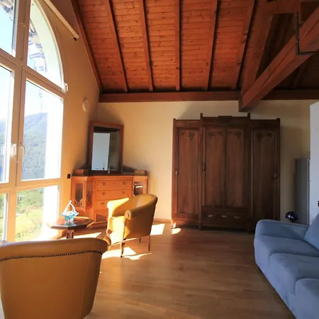 Appartement The Arch In The Sky For 4 People Pettenasco